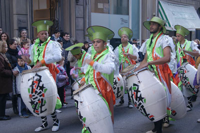 Comparsa C1080 en la calle