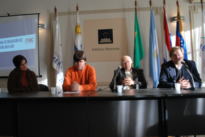 mesa de autoridades