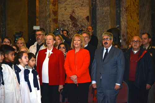 ministra Muñoz junto a otras autoridades