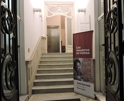 Entrada al Museo Figari