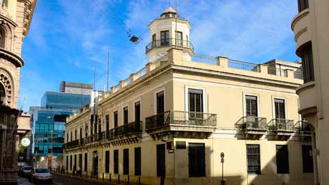 Fachada del museo