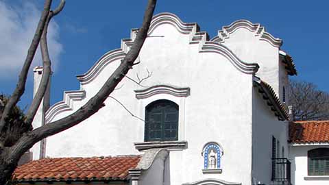 Fachada de la Casa Montero Bustamante