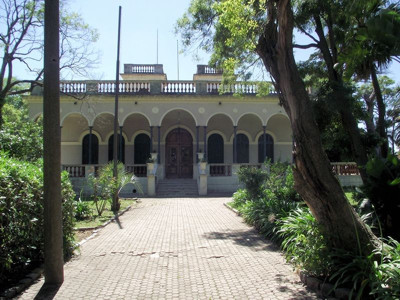 Fachada de la Casa Quinta de José Batlle y Ordóñez
