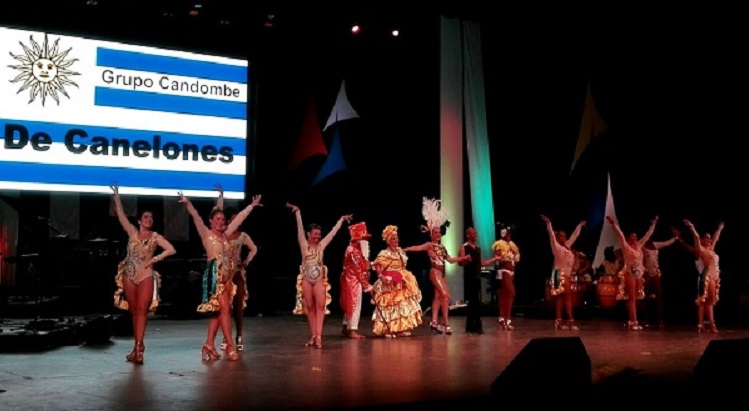 comparsa de candombe en Teatro Heredia