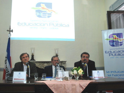 Mesa de autoridades