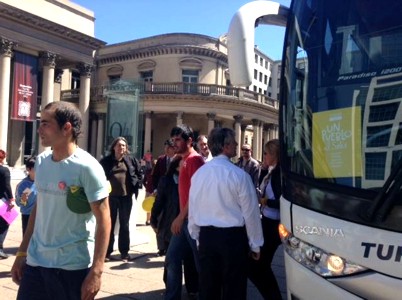 Llegada al Teatro Solís