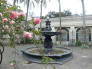 patio con fuente