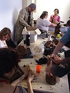 Participantes trabajando