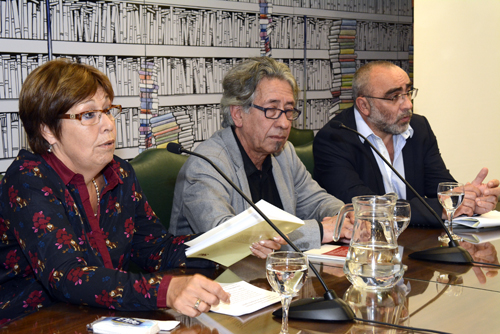 Autoridades en presentación de libro