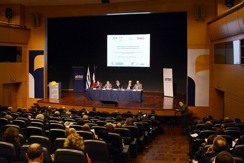 Exposición durante foro