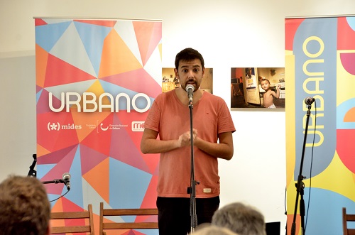 Andrés Alba durante presentación de Urbano