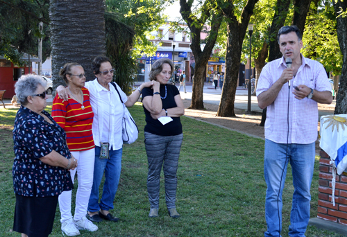 participantes y personas que hicieron uso de la palabra